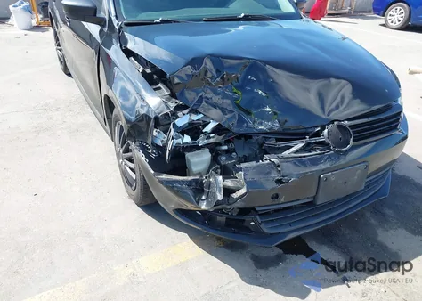 2011 Volkswagen Jetta 2.0L S из США, поврежденный, VIN 3VW2K7AJ2BM347717